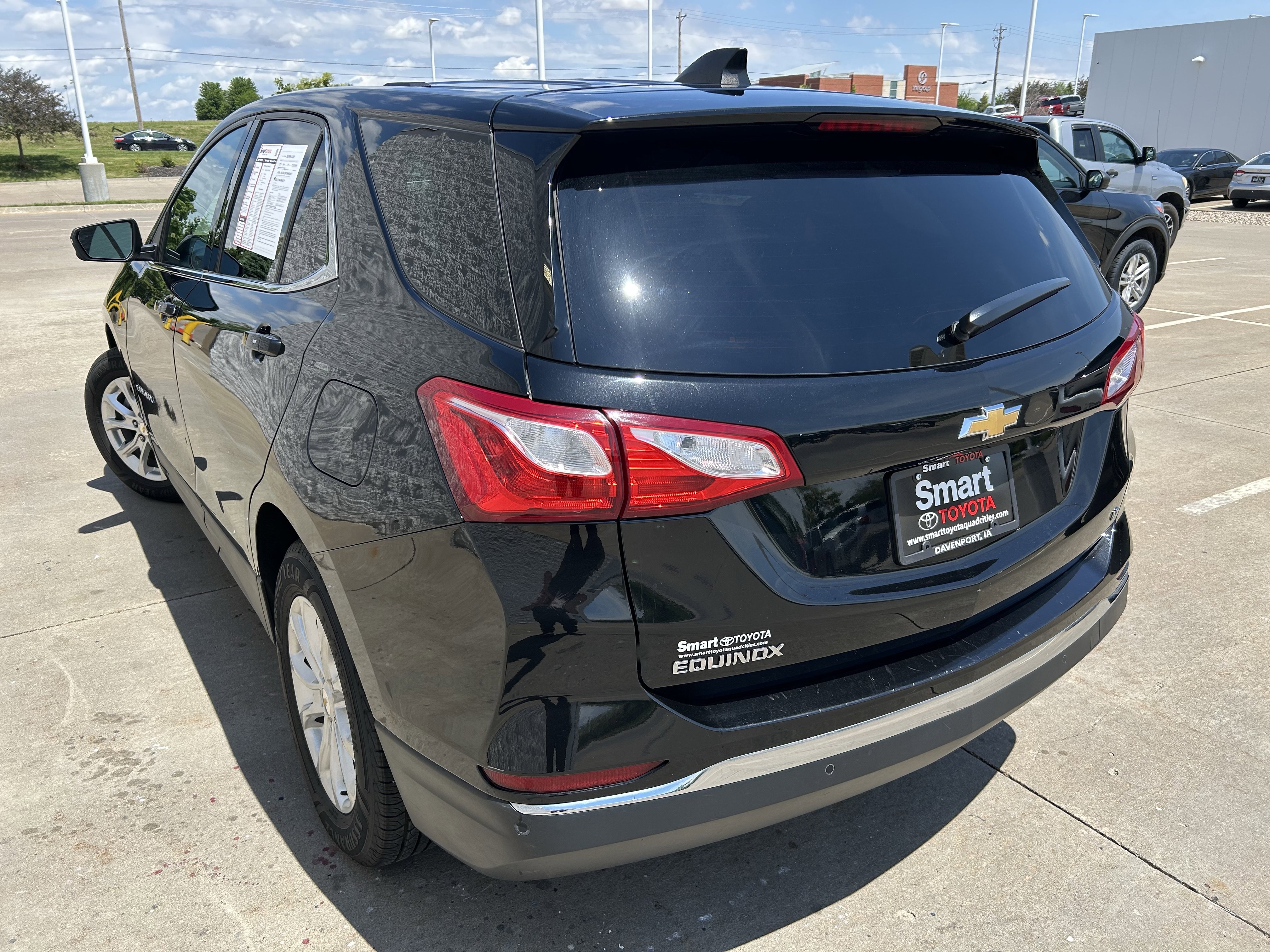 Used 2018 Chevrolet Equinox LT FWD image 4