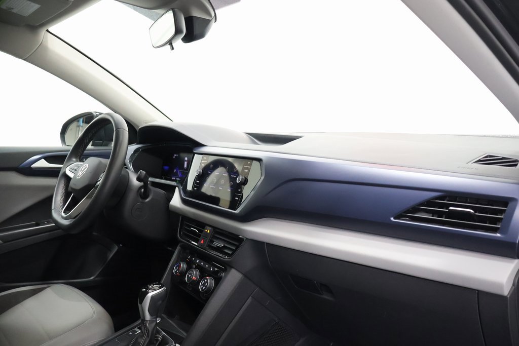 Used 2023 Volkswagen Taos SE w/ Panoramic Sunroof Package image 23