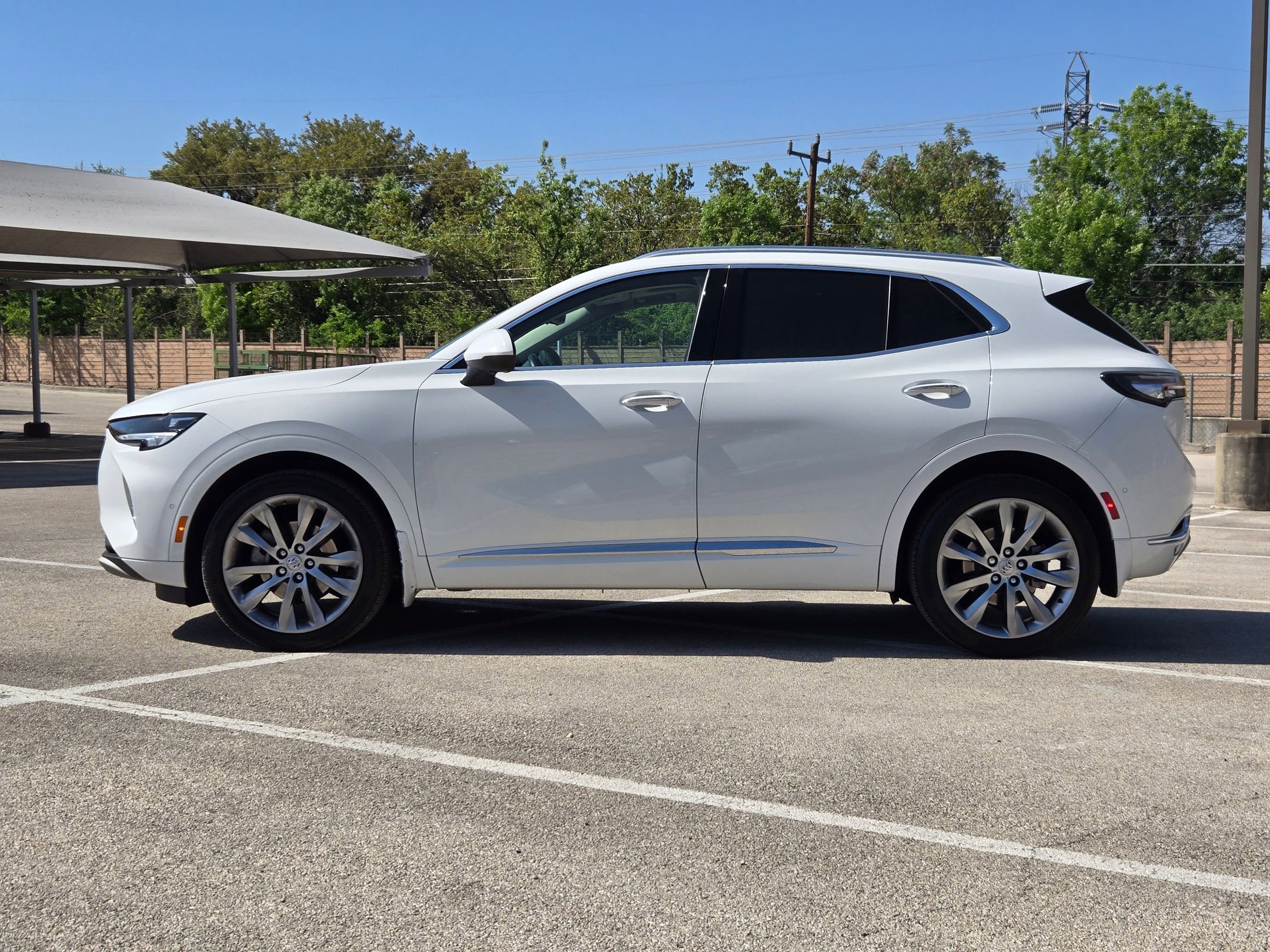Used 2022 Buick Envision Avenir w/ Technology Package II image 7