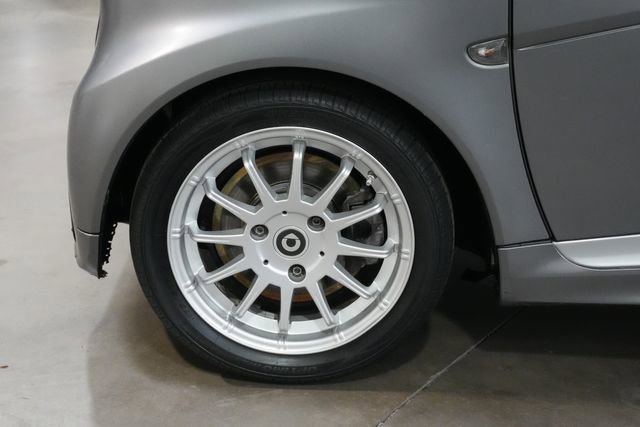Used 2013 smart fortwo passion image 9