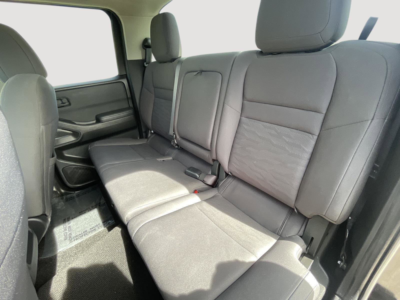 Used 2022 Nissan Frontier S w/ Technology Package image 18