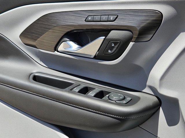 Certified 2023 GMC Terrain SLT w/ Infotainment Package II FWD image 11