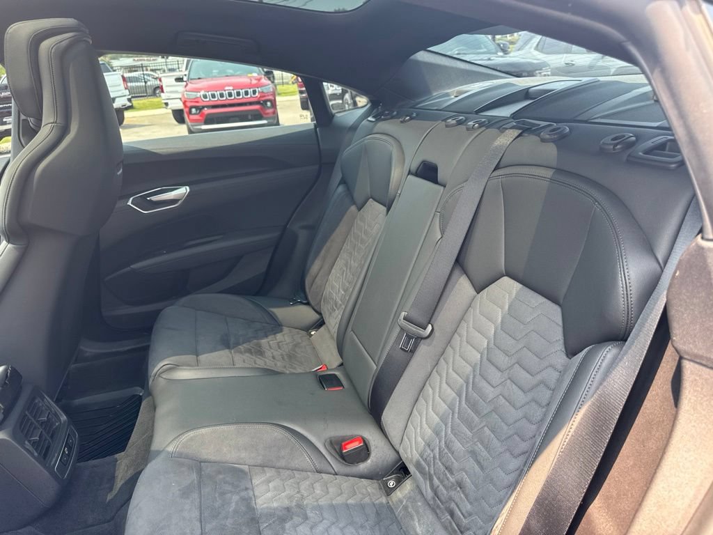 Used 2022 Audi e-tron GT Premium Plus w/ Performance Package AWD/4WD image 25