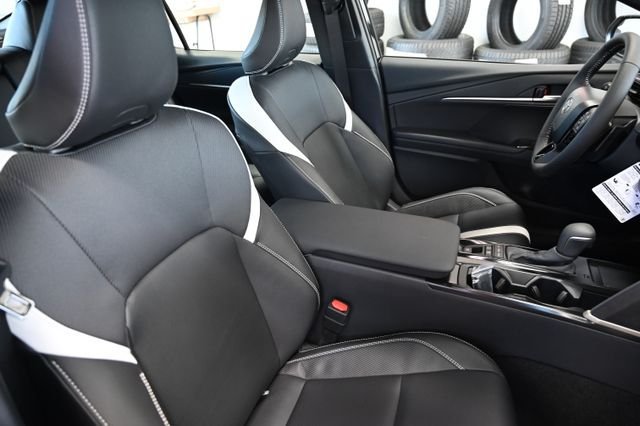 New 2026 Toyota Camry SE FWD image 9