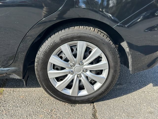 Used 2017 Subaru Impreza 2.0i image 10