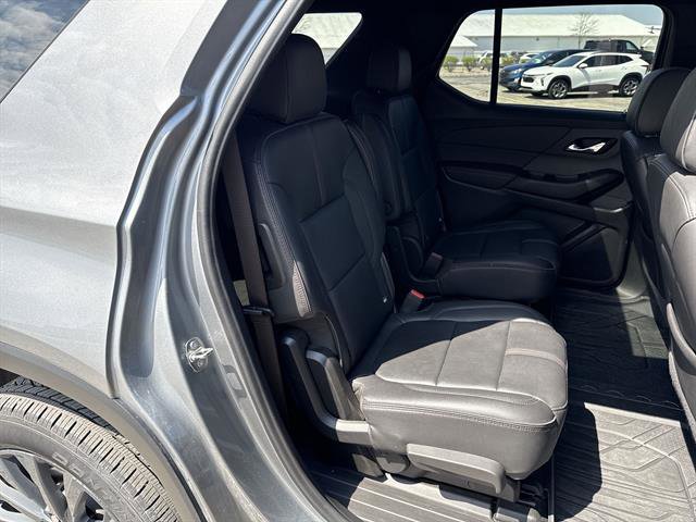 Used 2023 Chevrolet Traverse RS w/ LPO, Floor Liner Package AWD/4WD image 56