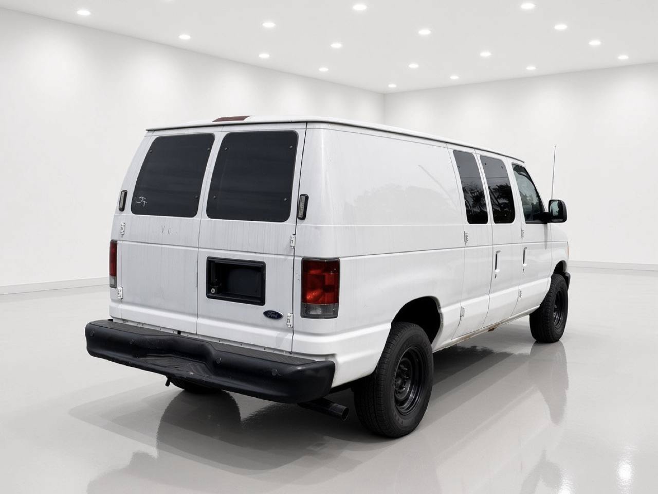 Used 2011 Ford E-250 and Econoline 250 w/ PWR Group RWD image 7