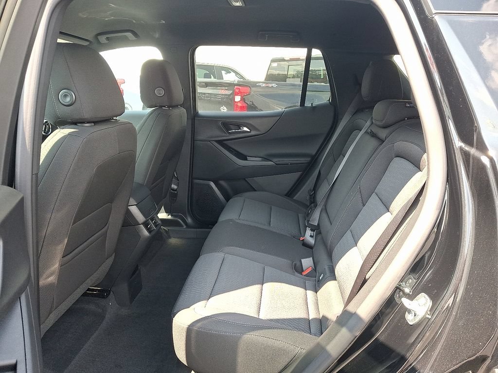 New 2027 Chevrolet Equinox LT FWD image 5