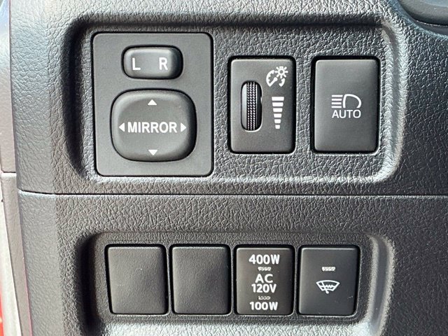 Used 2023 Toyota 4Runner SR5 Premium w/ Moonroof Package AWD/4WD image 39