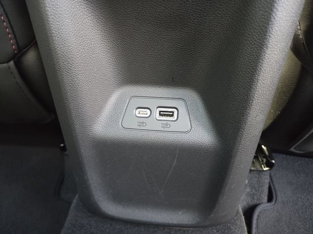 Used 2023 Buick Envision Essence w/ Sport Touring Package AWD/4WD image 16