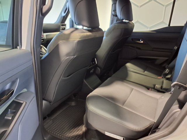 Used 2024 Lexus GX 550 AWD/4WD image 21
