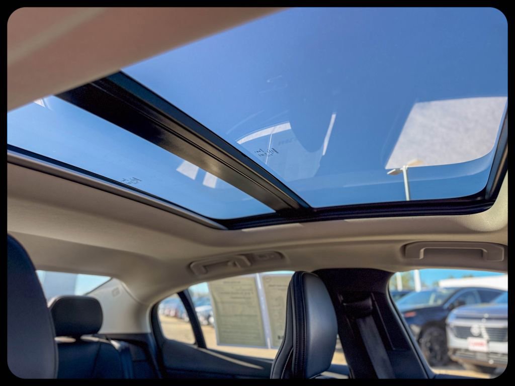 Used 2024 Volvo S60 B5 Core image 9