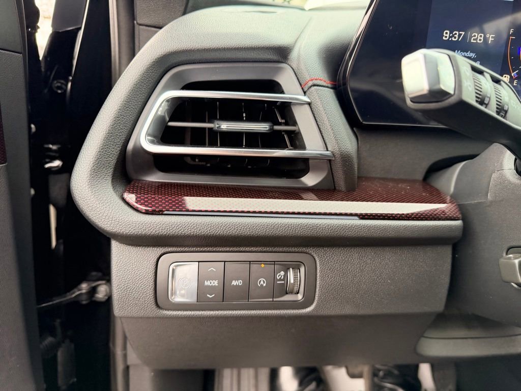 New 2026 Chevrolet Traverse RS w/ LPO, Floor Liner Package image 22