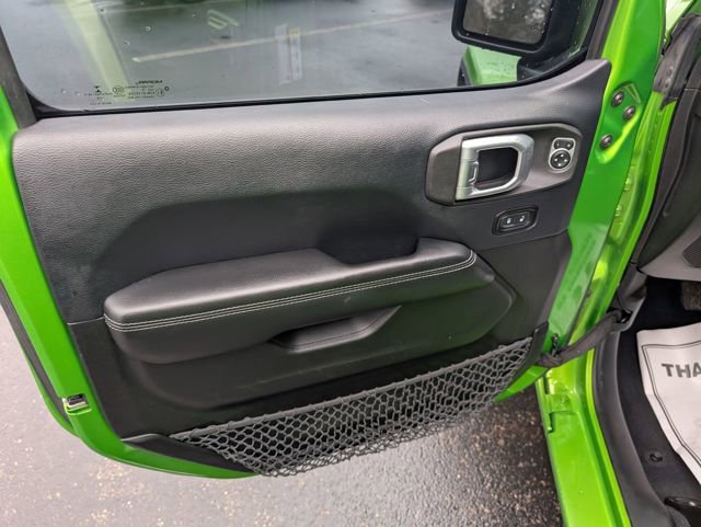 Used 2018 Jeep Wrangler Unlimited Sahara w/ Dual Top Group image 13