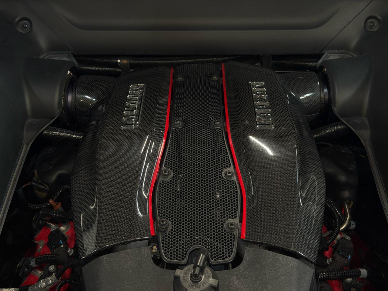 Used 2020 Ferrari 488 Pista Coupe RWD image 37
