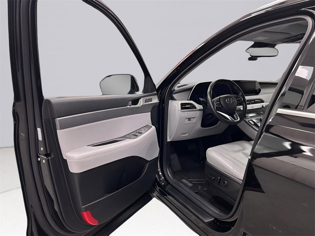 Used 2022 Hyundai Palisade SEL w/ 8P Bench Seat Package image 9