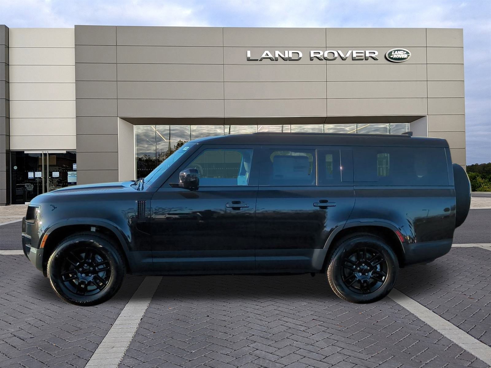 New 2026 Land Rover Defender 130 S image 8