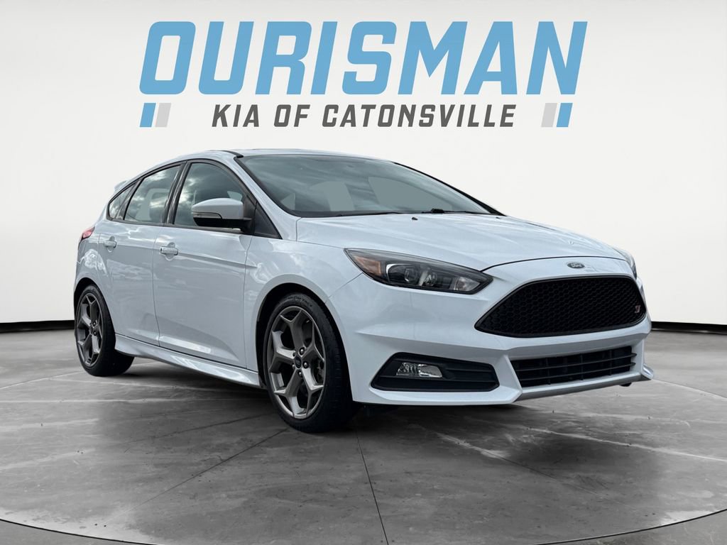 Used 2018 Ford Focus ST w/ Equipment Group 401A image 1