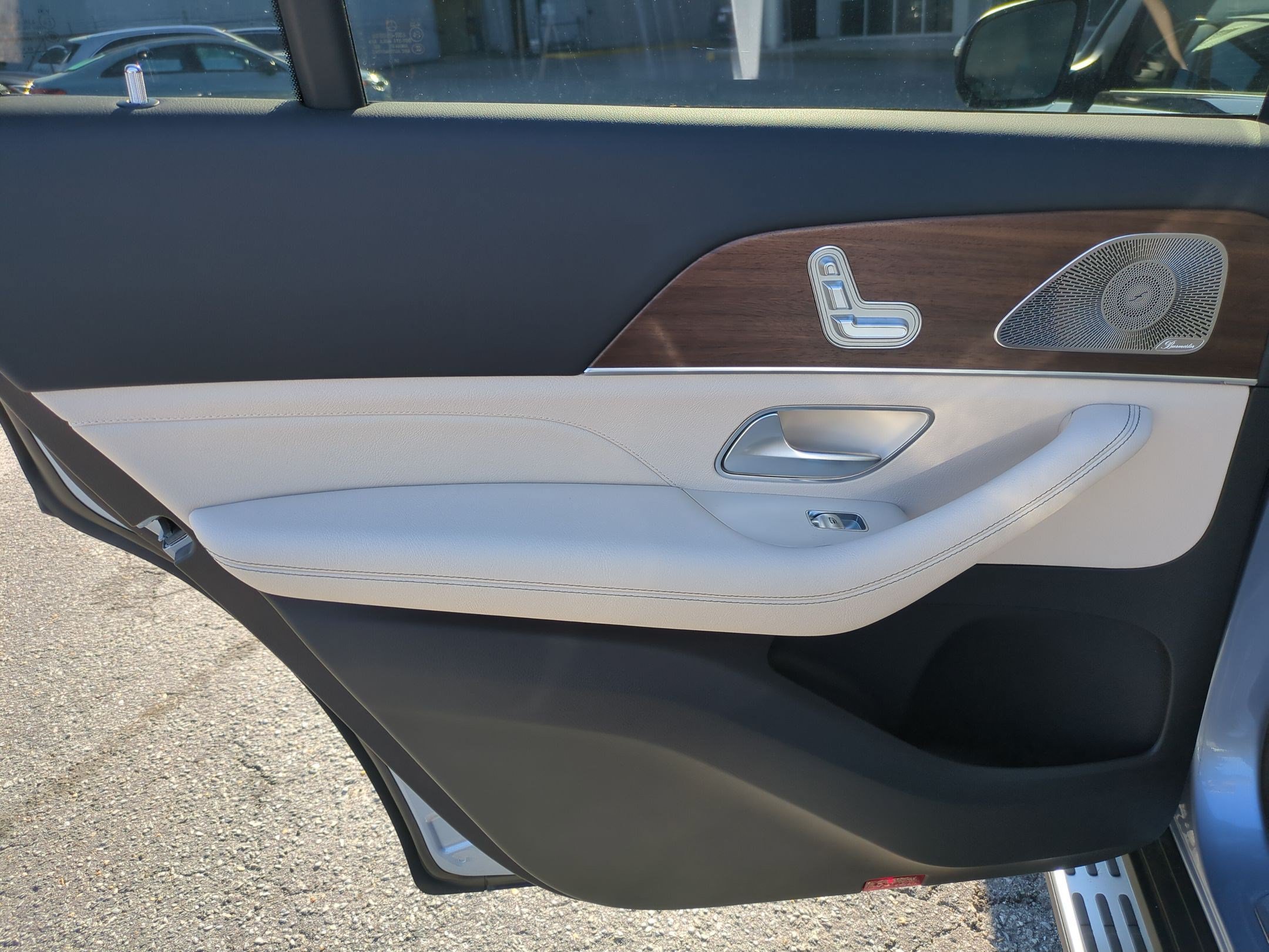 Certified 2025 Mercedes-Benz GLS 450 4MATIC image 30