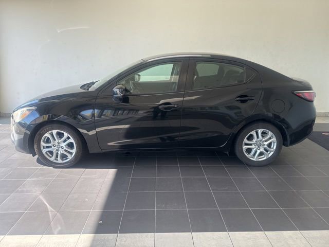 Used 2016 Scion iA FWD image 1
