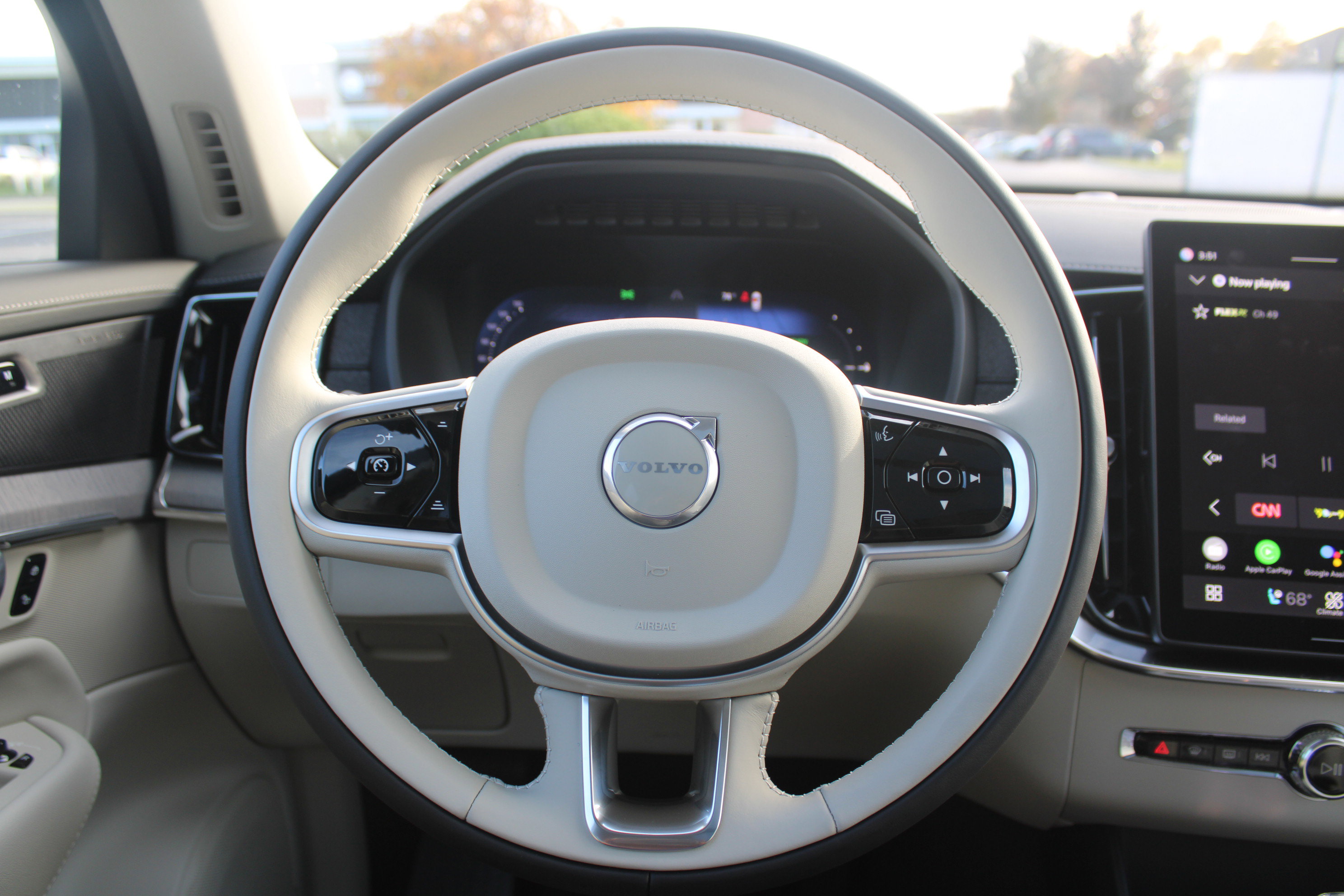 New 2026 Volvo XC90 T8 Ultra w/ Protection Package Premier AWD/4WD image 19