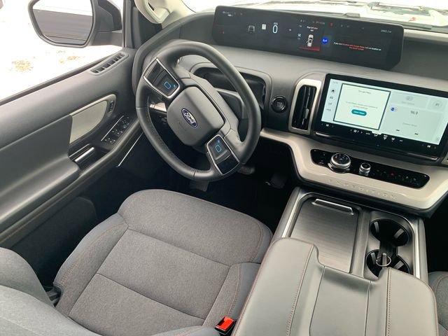 Used 2025 Ford Expedition Max Active image 22