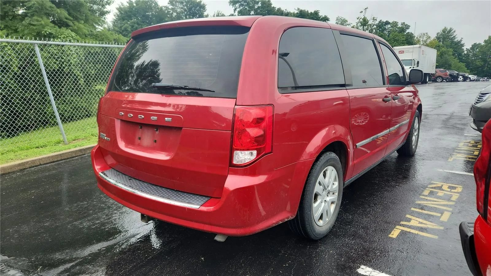 Used 2014 Dodge Grand Caravan American Value Package FWD image 2