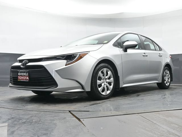 Certified 2025 Toyota Corolla LE FWD image 25