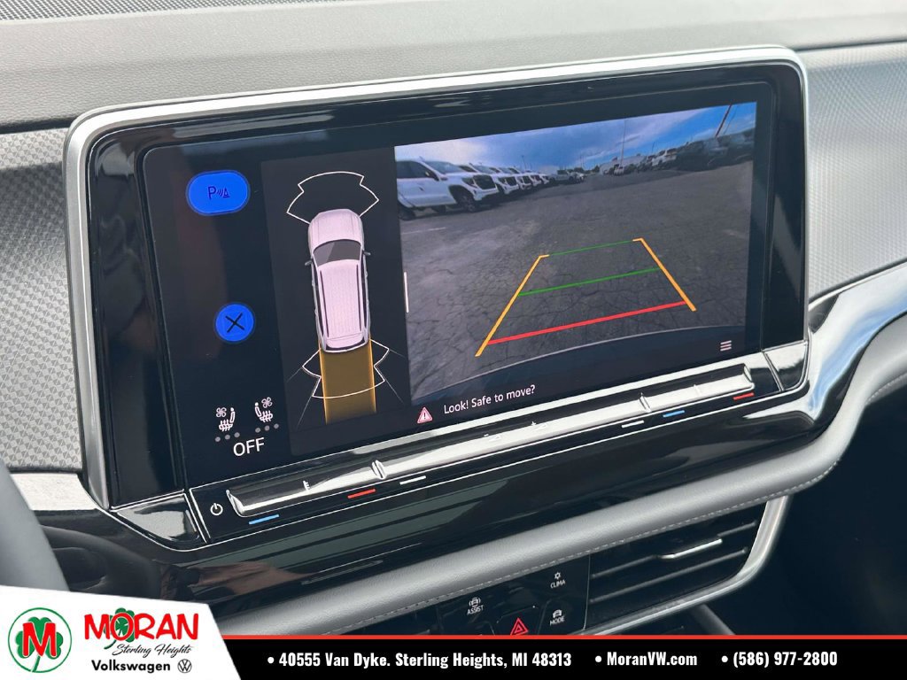 Certified 2025 Volkswagen Atlas Peak Edition SE AWD/4WD image 28