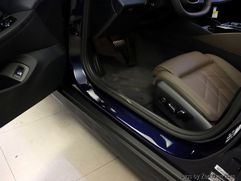 Used 2026 BMW 530i xDrive w/ Premium Package image 28