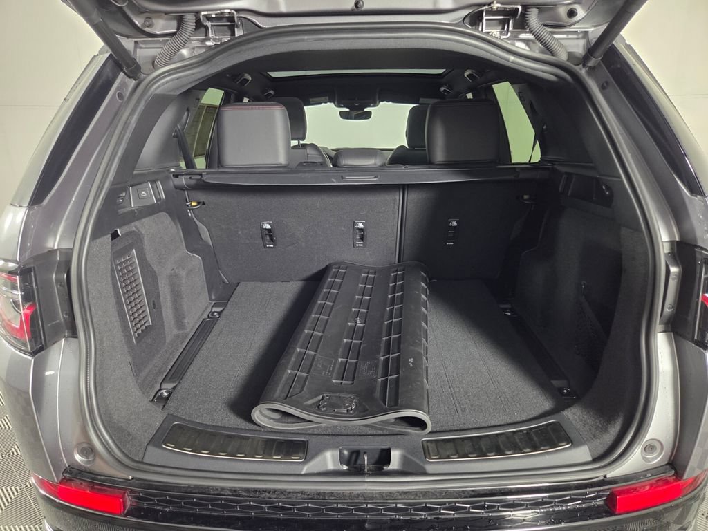 Used 2023 Land Rover Discovery Sport SE R-Dynamic AWD/4WD image 29