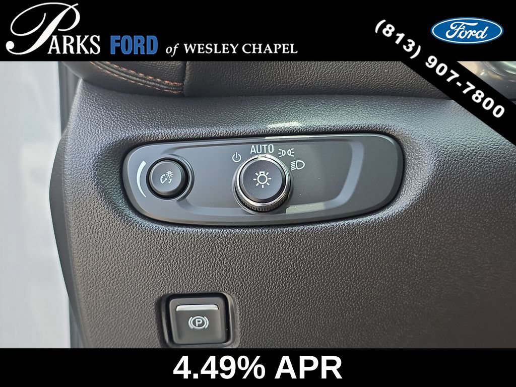Used 2024 Chevrolet Blazer Premier w/ Enhanced Convenience Package FWD image 28