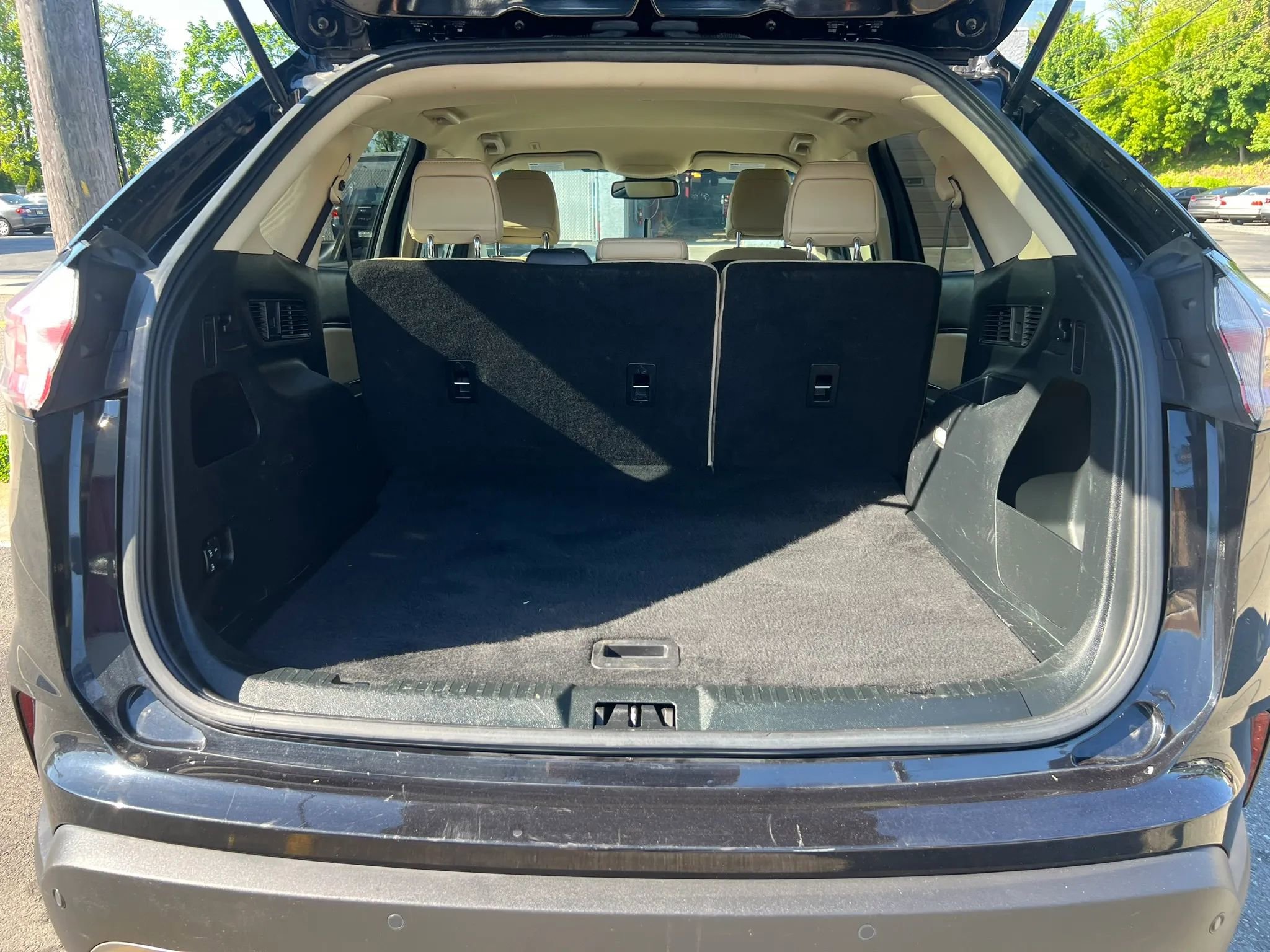 Used 2020 Ford Edge SEL AWD/4WD image 9