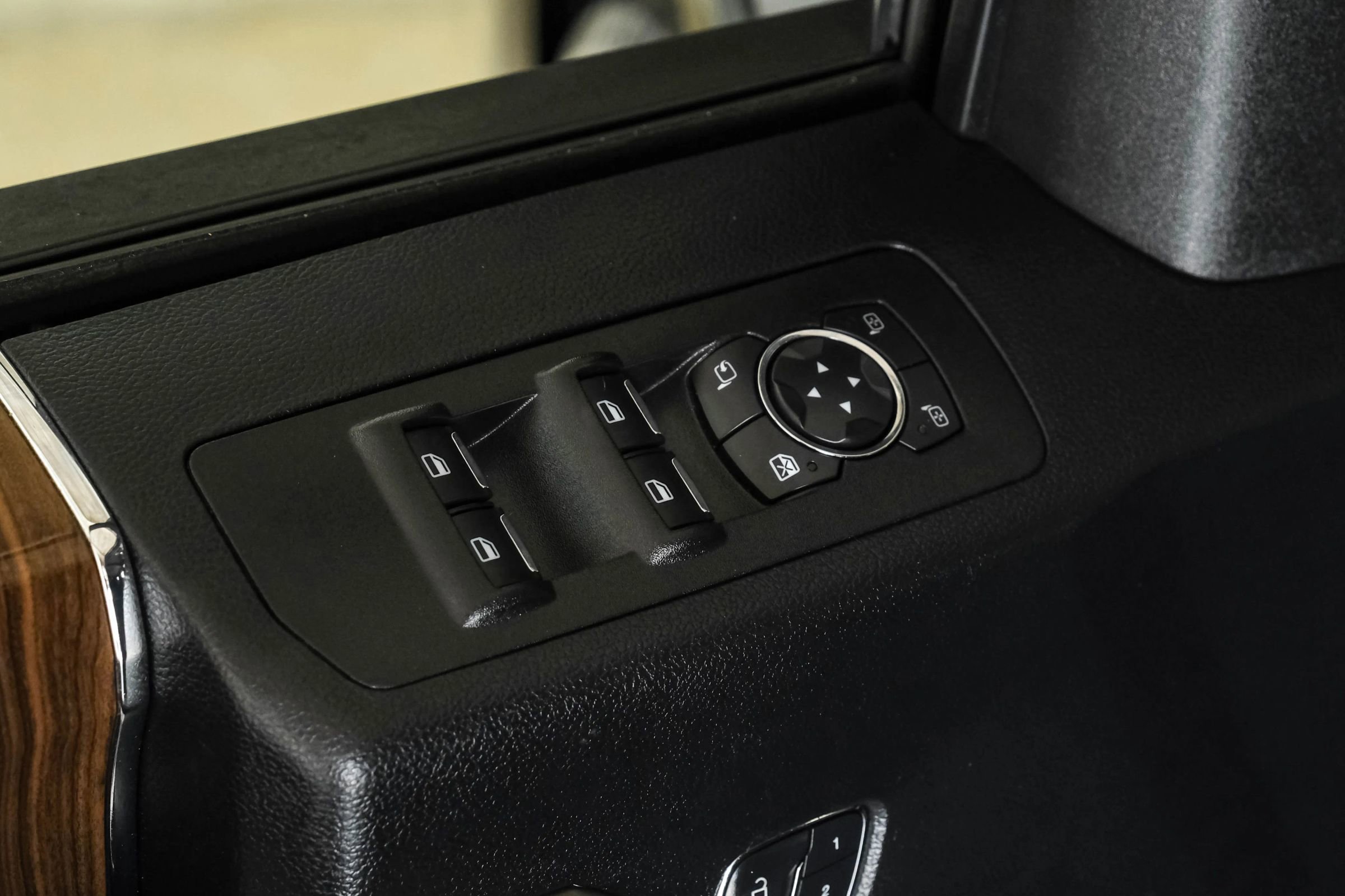 Used 2017 Ford F150 Lariat RWD image 36