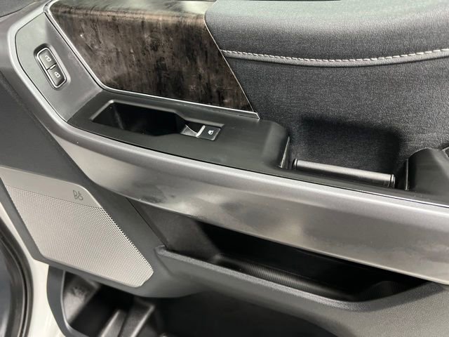 Used 2025 Ford F350 Lariat w/ Black Appearance Package image 54