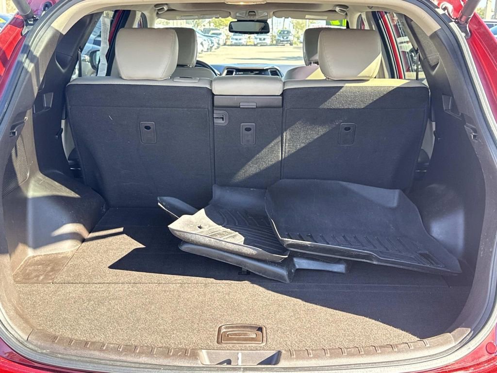 Used 2017 Hyundai Santa Fe Sport w/ 2.0T Ultimate Tech Package 05 image 12