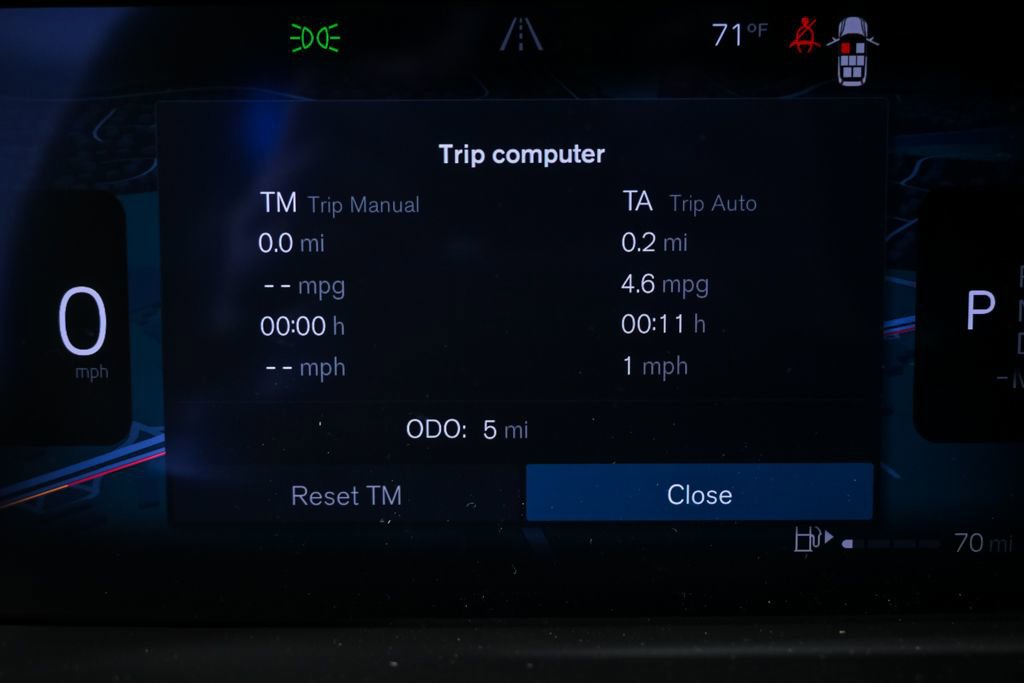 Certified 2026 Volvo XC90 B6 Plus w/ Protection Package Premier image 14