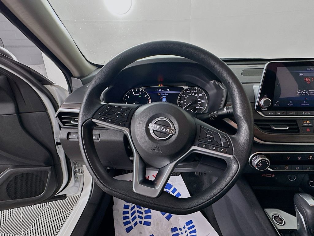 Certified 2024 Nissan Altima 2.5 SV image 17