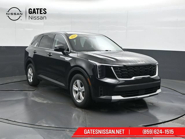 Used 2024 Kia Sorento LX FWD image 4