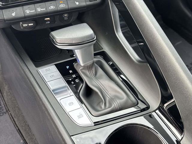 Certified 2025 Hyundai Elantra SEL image 30
