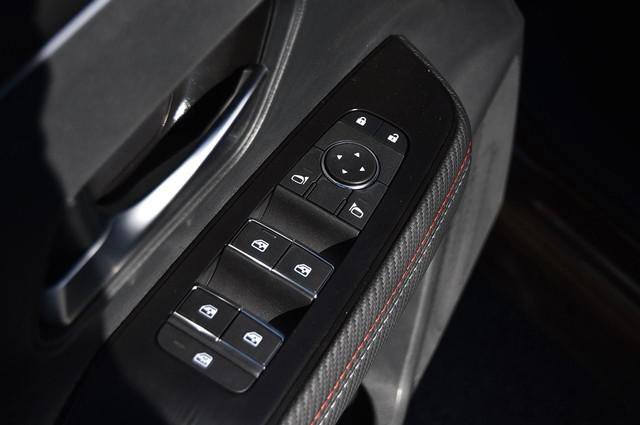 New 2026 Nissan Kicks SR w/ SR Premium Package image 9