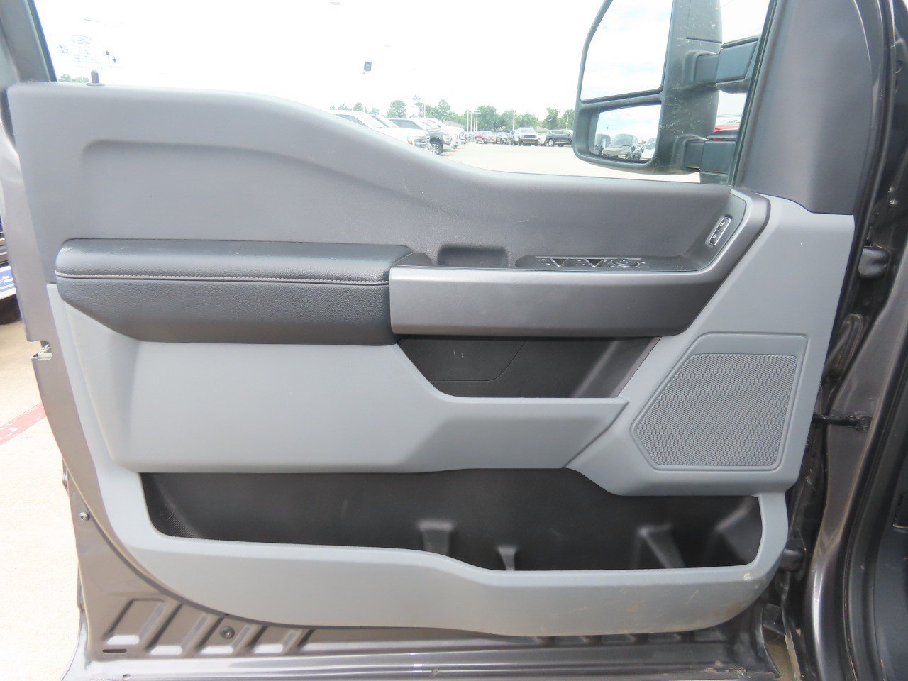 Used 2025 Ford F250 XLT AWD/4WD image 23
