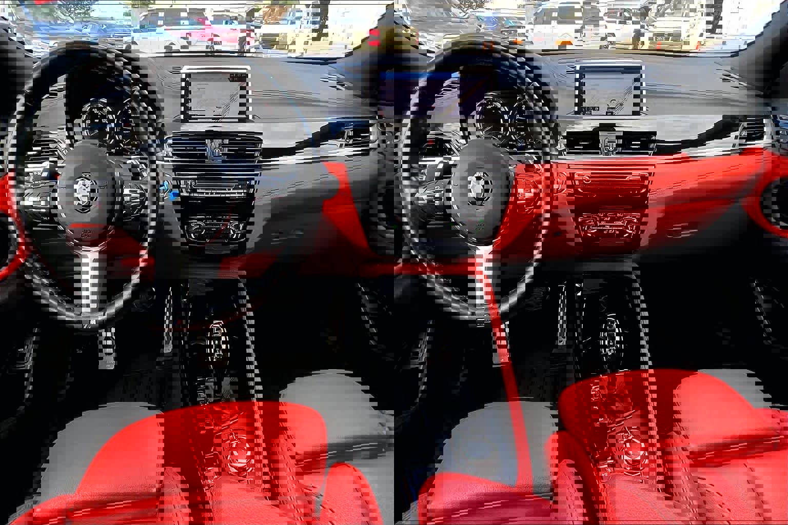 Used 2022 BMW X2 M35i w/ Shadowloine Package AWD/4WD image 16