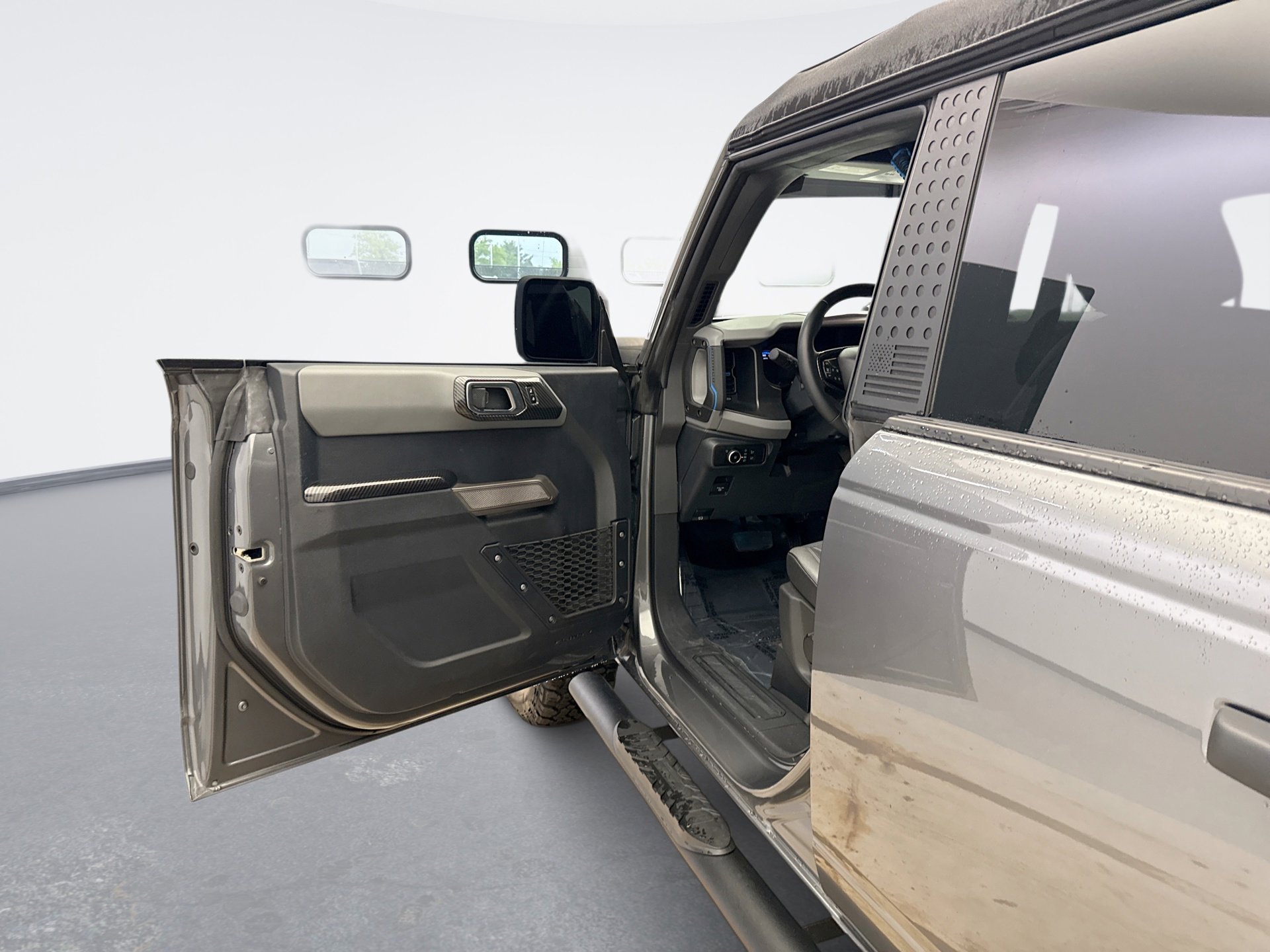 Used 2023 Ford Bronco Black Diamond AWD/4WD image 9