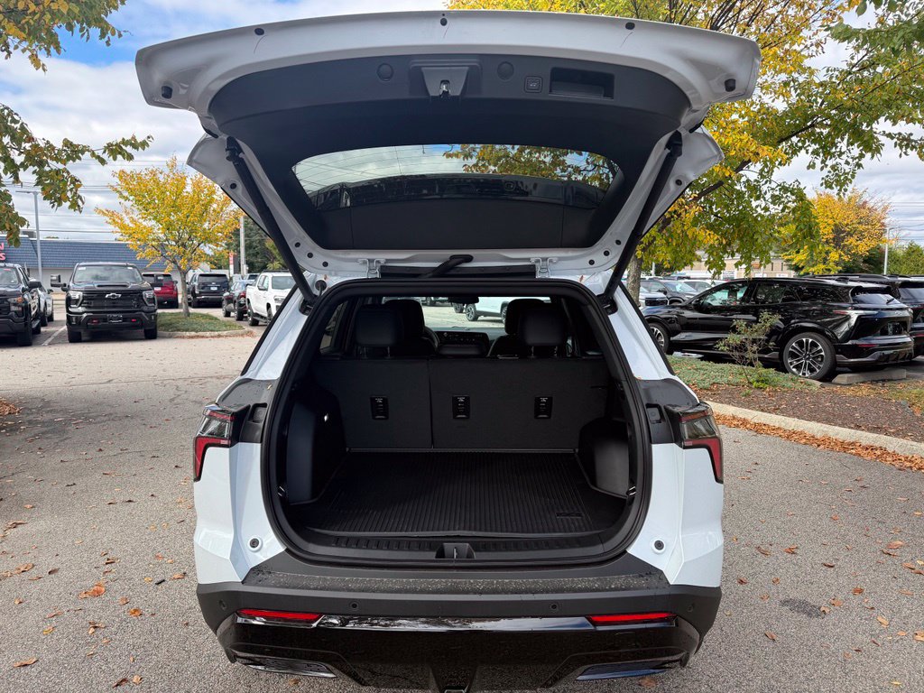 New 2027 Chevrolet Equinox RS w/ Convenience Package III AWD/4WD image 10