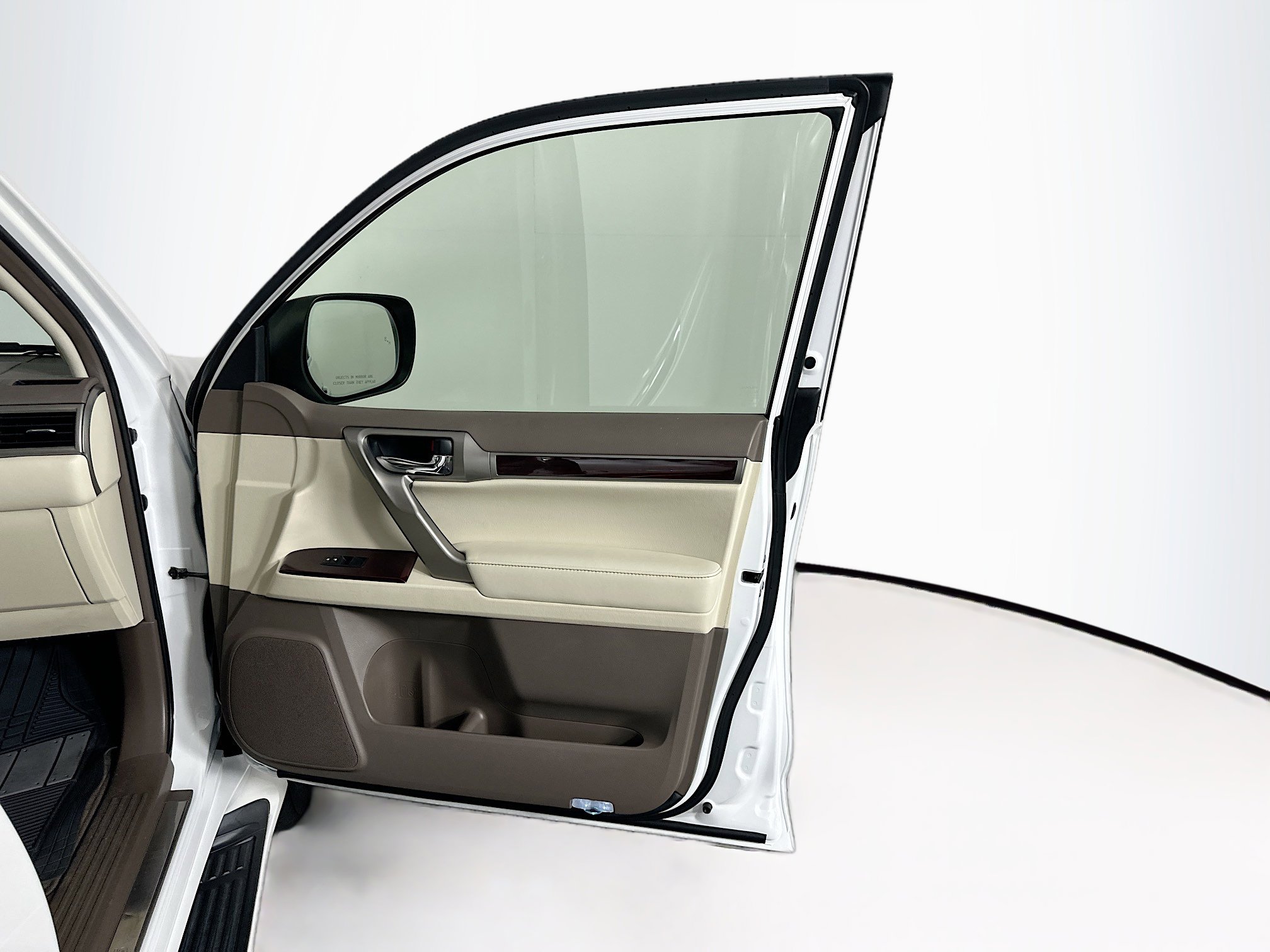 Used 2016 Lexus GX 460 w/ Premium Package image 35