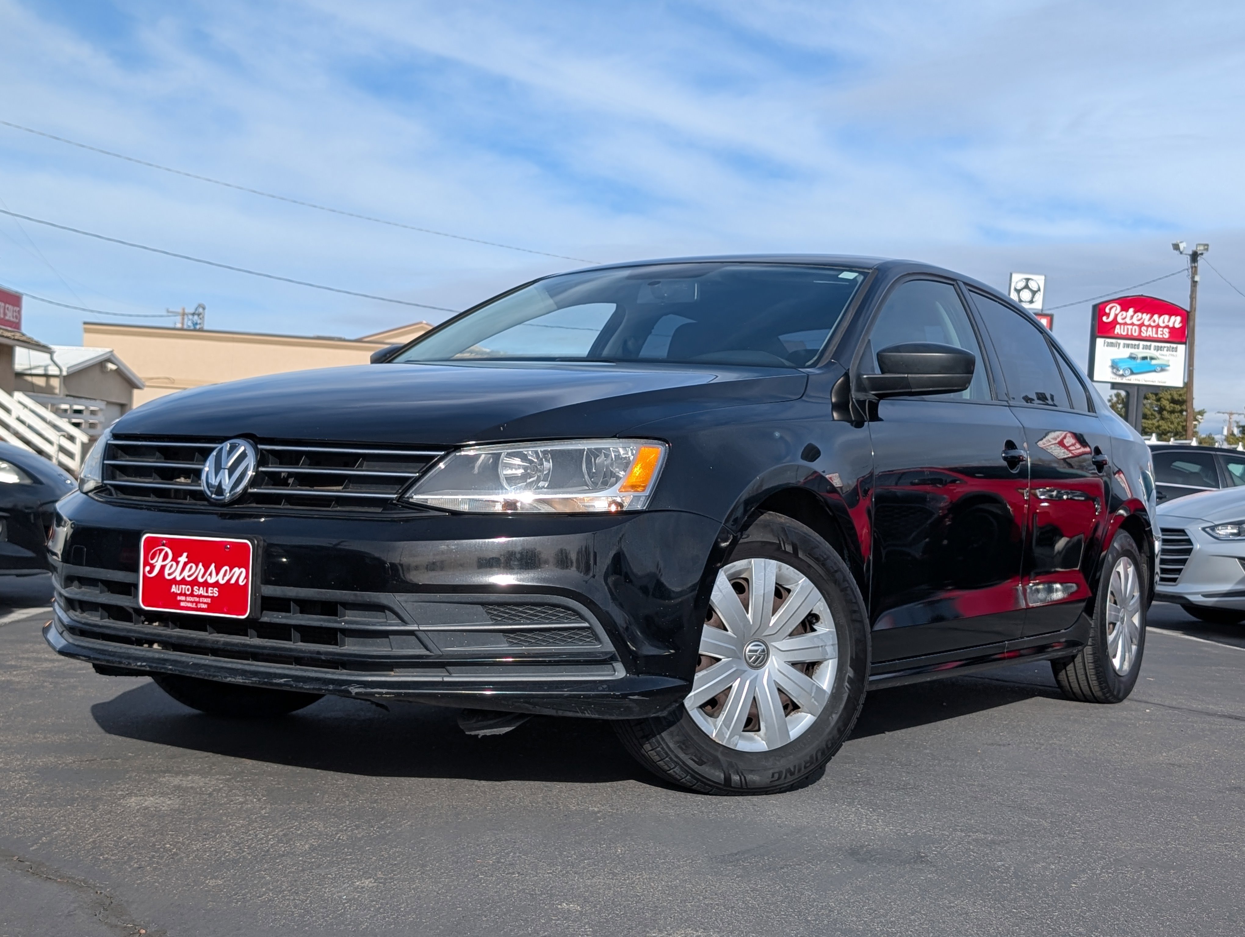 Used 2015 Volkswagen Jetta S image 2