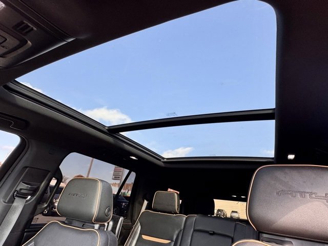Used 2022 GMC Yukon AT4 image 18