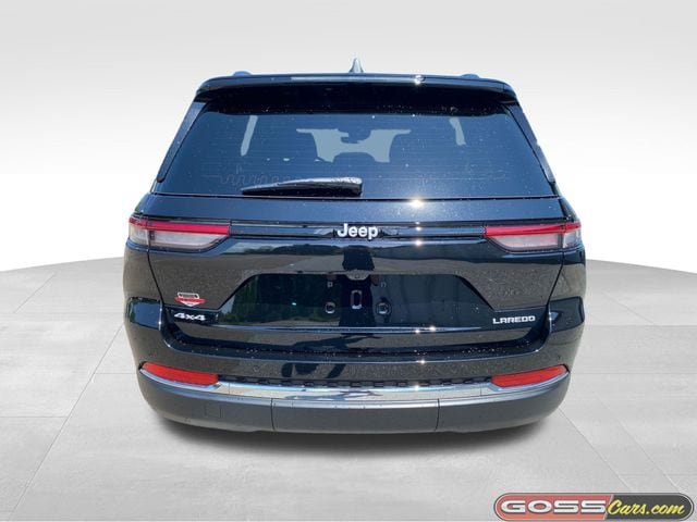 New 2026 Jeep Grand Cherokee Laredo X AWD/4WD image 4