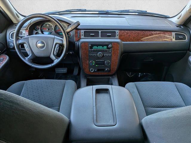Used 2008 Chevrolet Suburban LT image 16